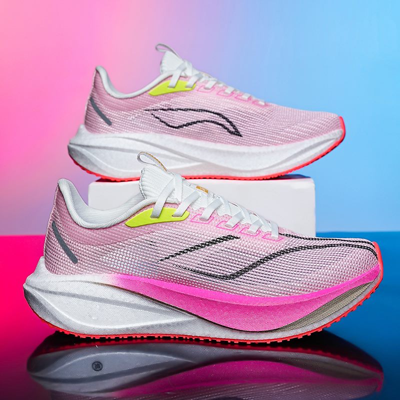 XiangChi model 2270 thick-sole running shoe