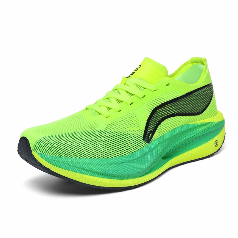 XiangChi model 2276 thick-sole running shoe