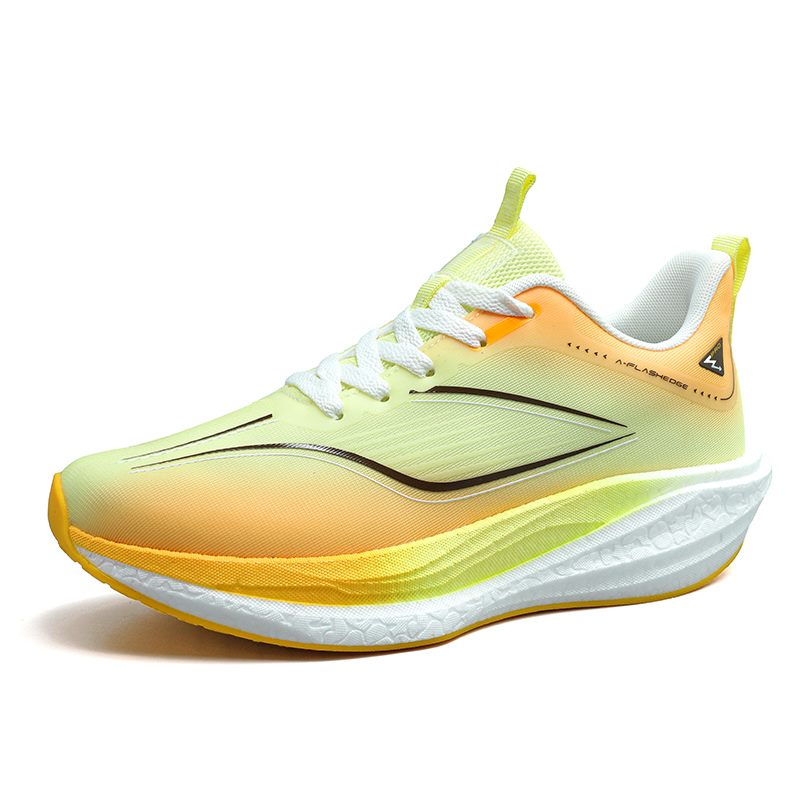 XiangChi model 25088 thick-sole running shoe