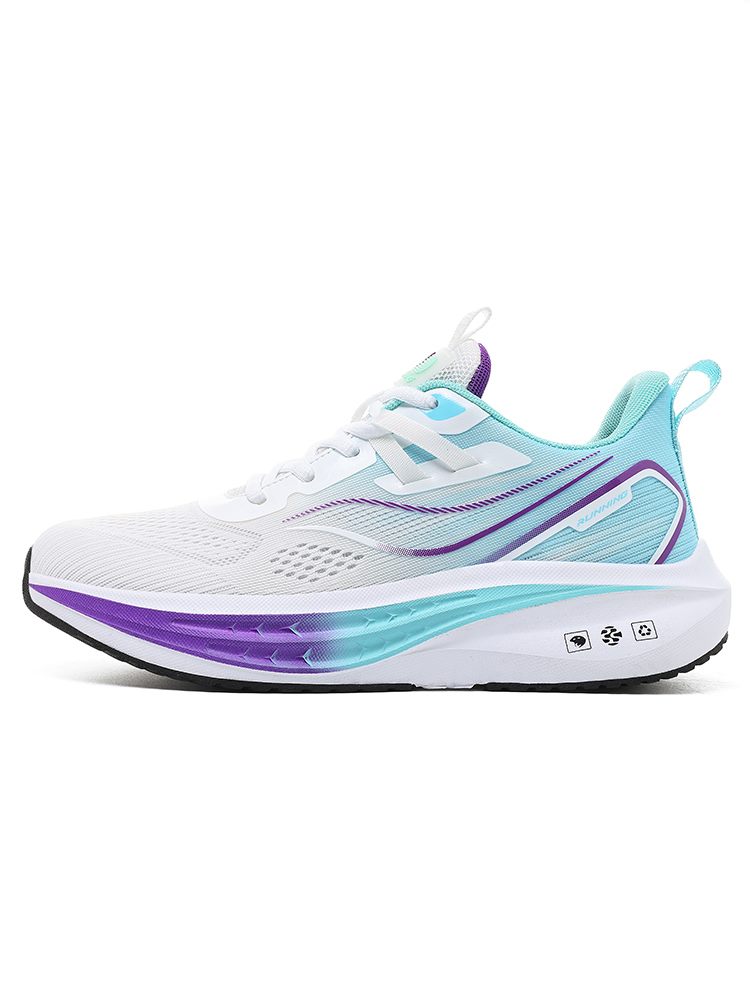 XiangChi model 9816 thick-sole running shoe