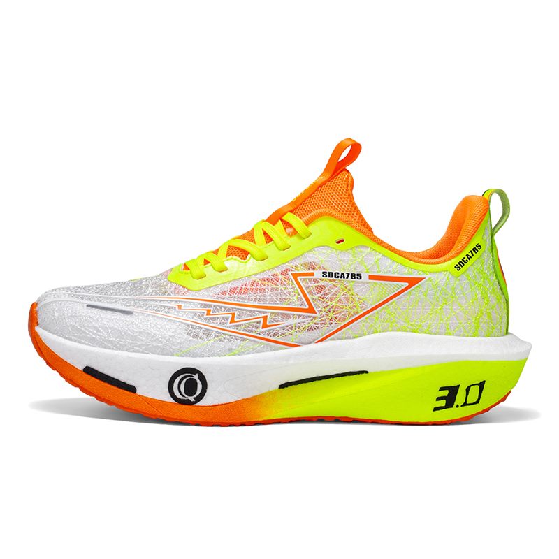 XiangChi model M26008 thick-sole running shoe