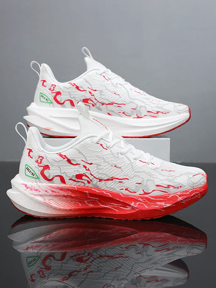 XiangChi model M26015 thick-sole running shoe