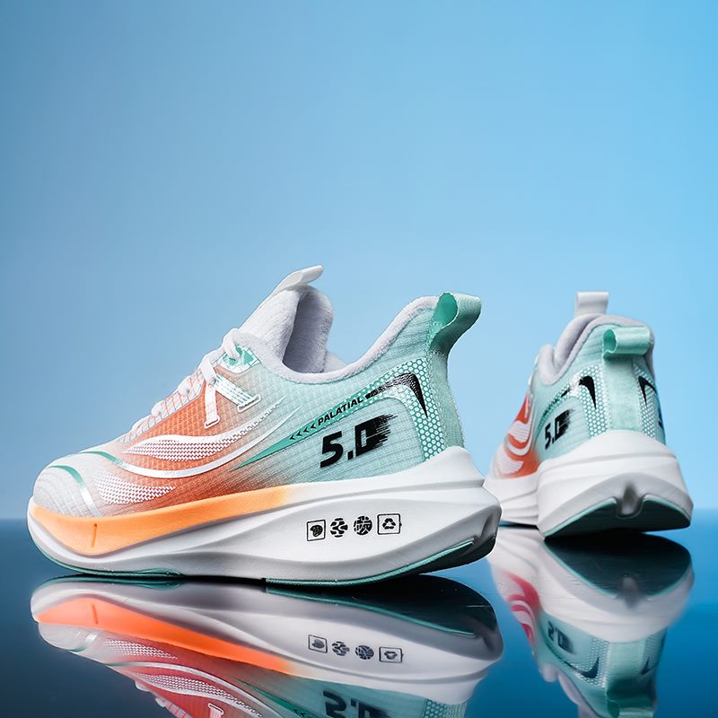 XiangChi model M666 thick-sole running shoe